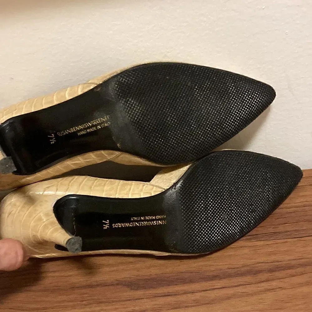 Susan Bennis Warren Edwards Handmade D’Orsay Pumps in Beige Embossed Leather.